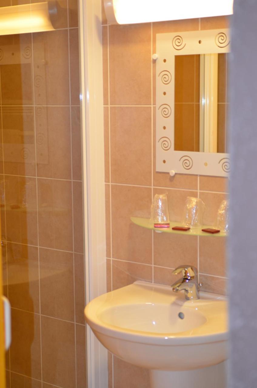 Hotel Au Fil De L'Eau Seyssel Dış mekan fotoğraf
